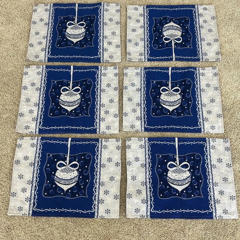 Set of 6 Tapestry Placemat Christmas Ornament Holiday Snowflake Silver Blue